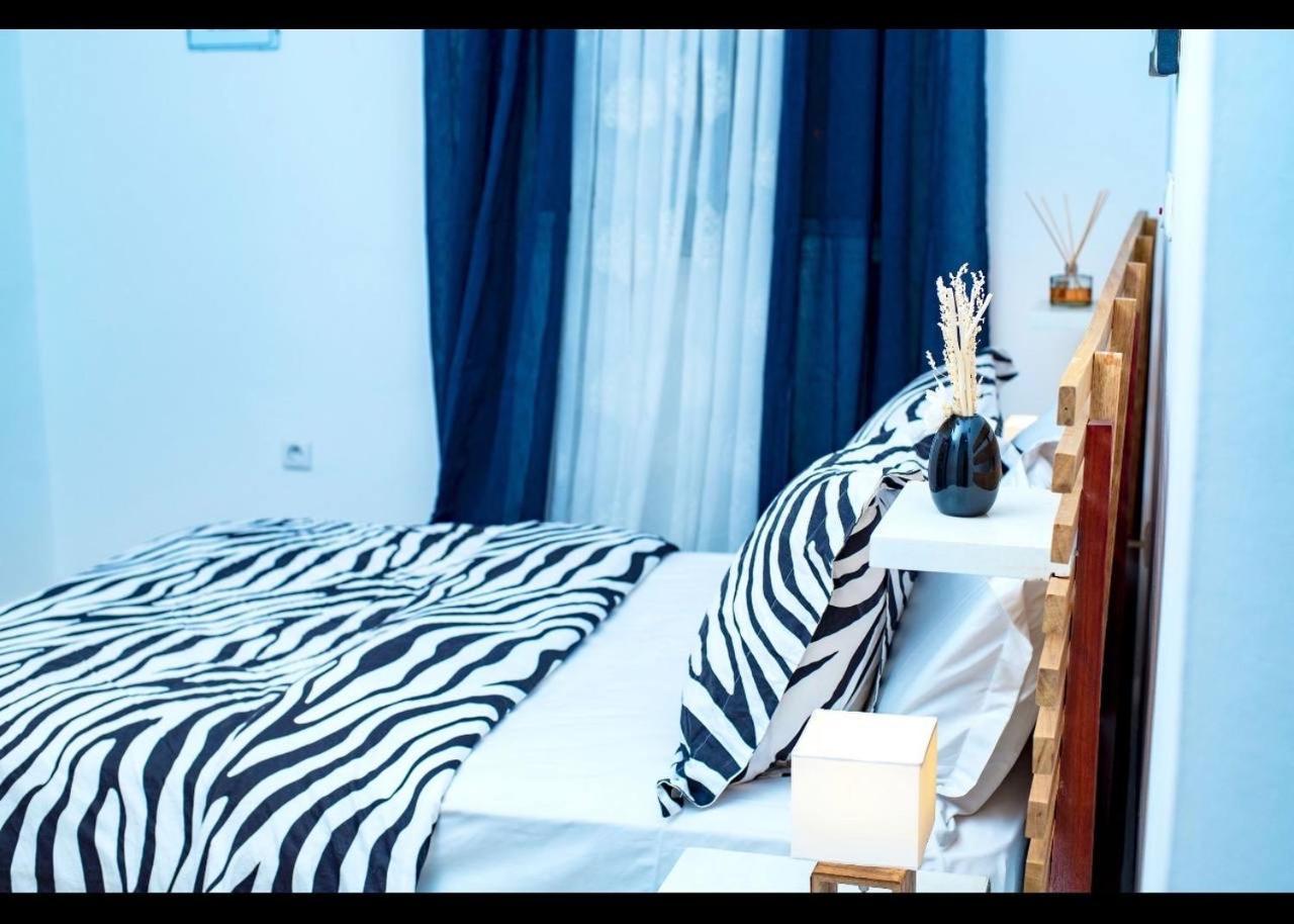 Appartement Cosy 3 Bonapriso Douala Luaran gambar